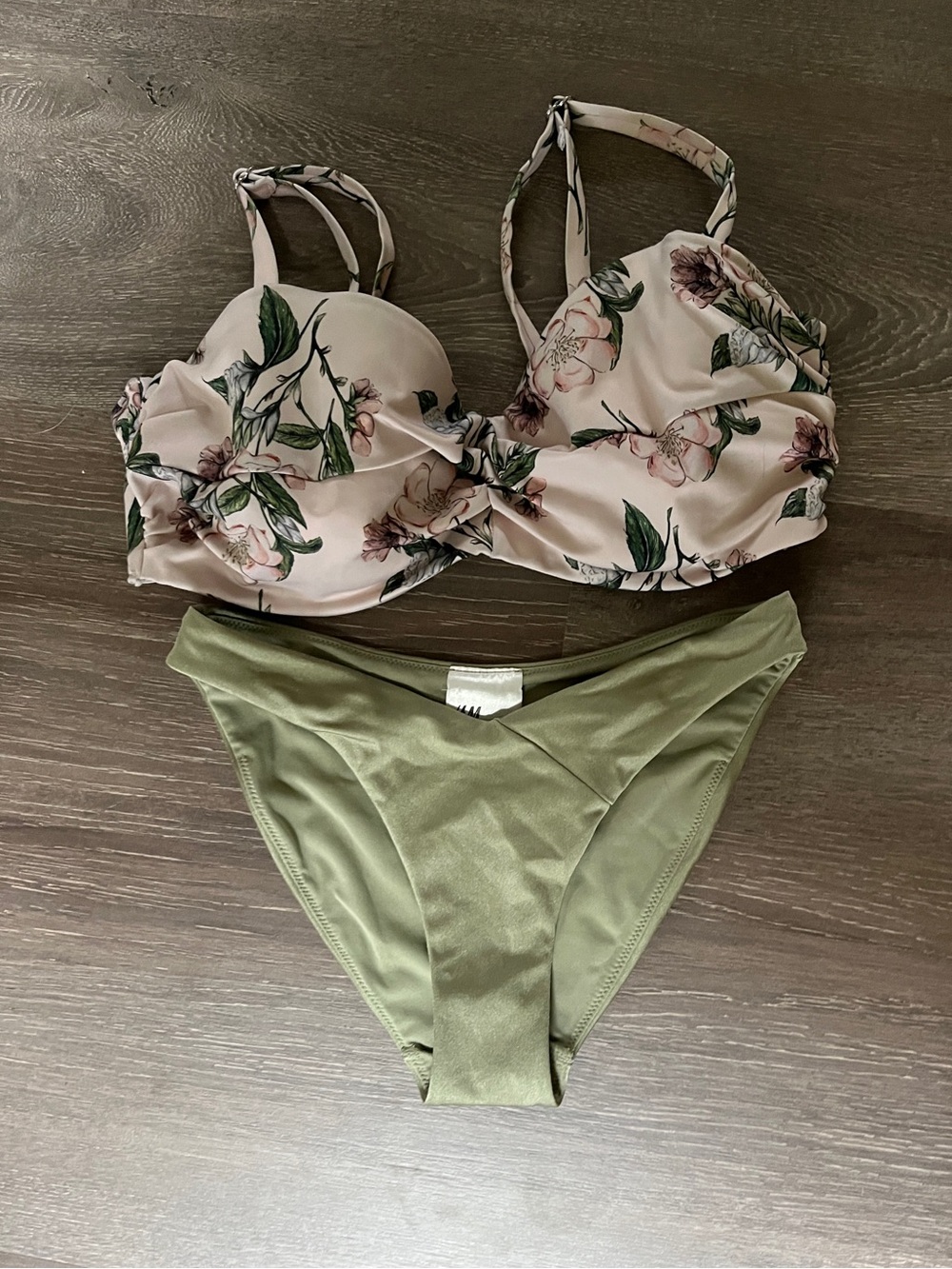 H&M Pink Floral Underwire Bikini Top size 36D with Olive Green size 4 Bottoms